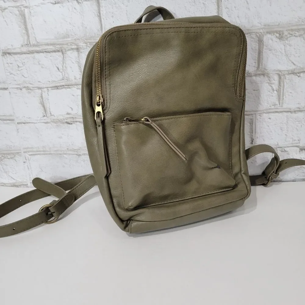 Universal Thread mini backpack